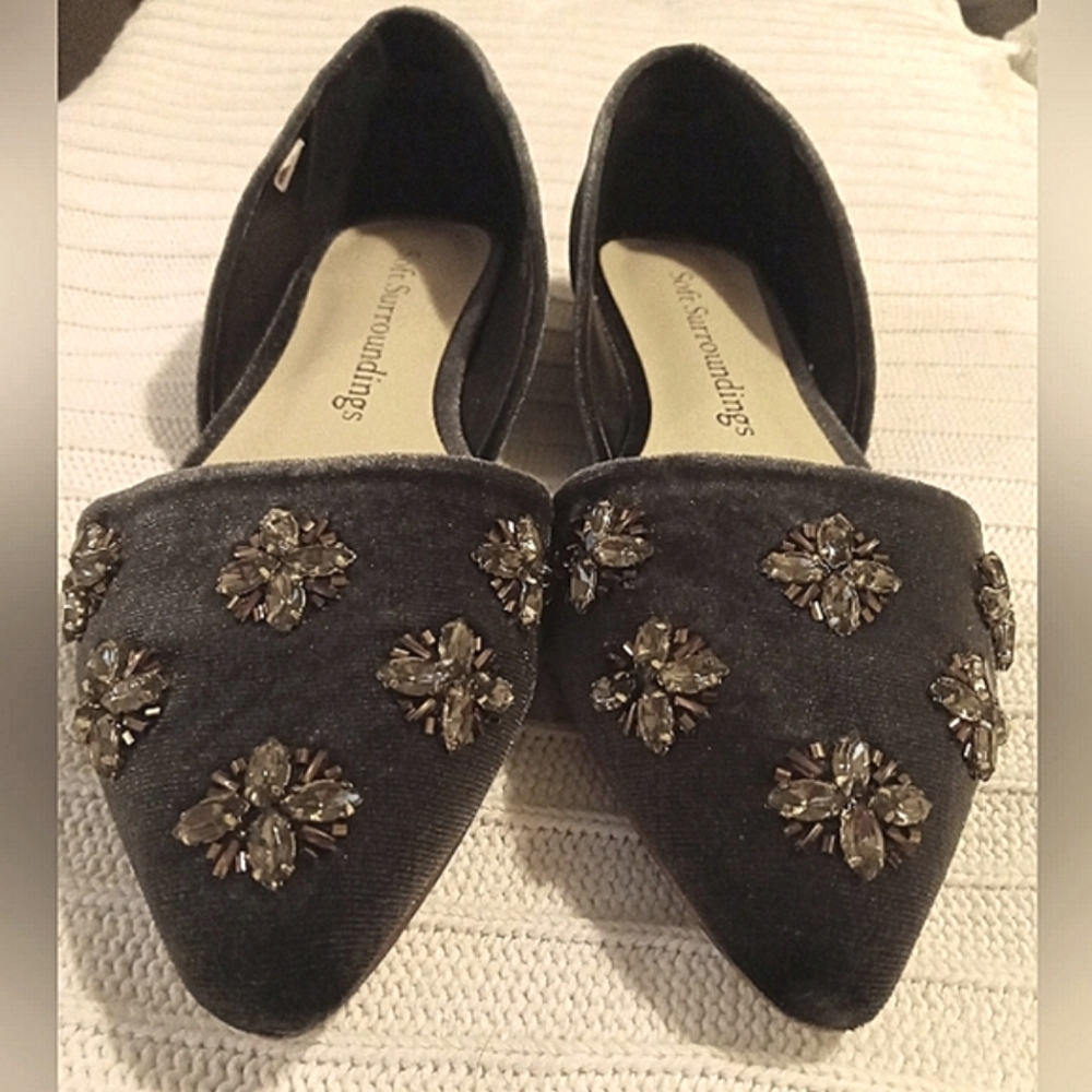 Soft Surroundings Steel Gray Velvet Flats With Floral Rhinestone Applique Size 6