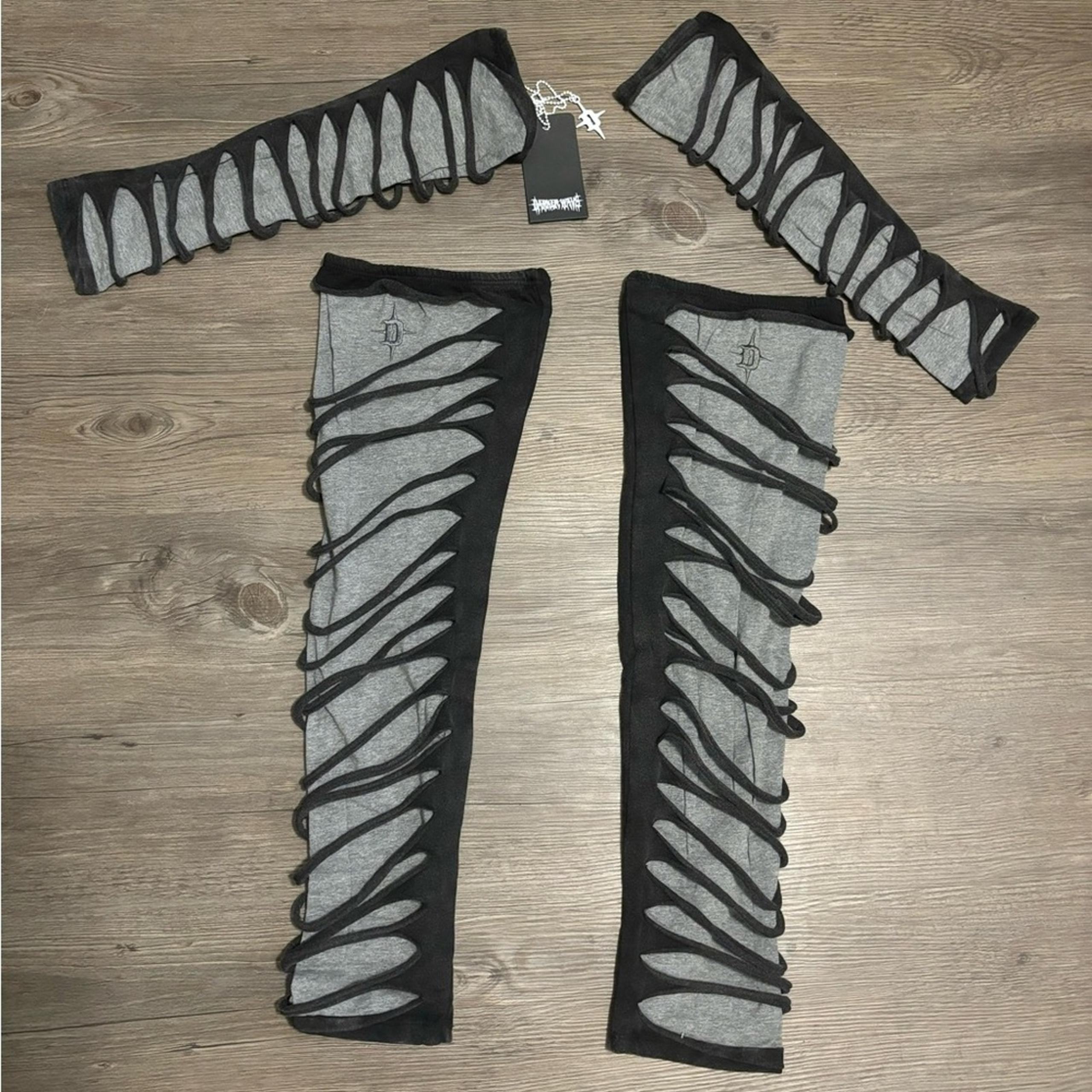 NWT Dolls Kill / Darker Wavs Tempo Shredded Gloves And Stockings Set Size L/XL