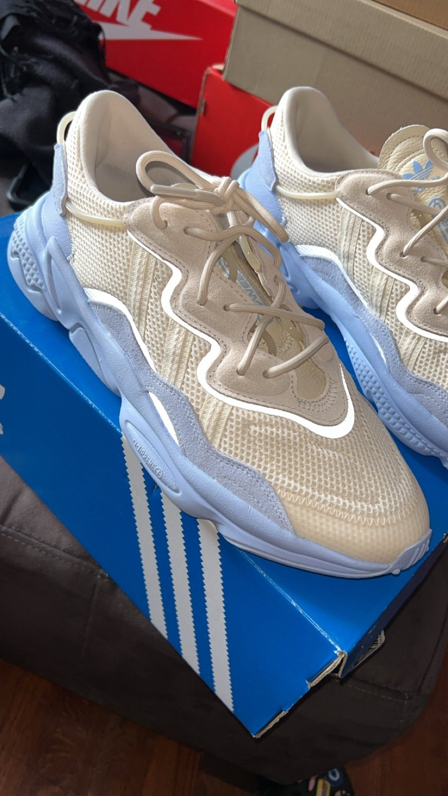 Sneakers