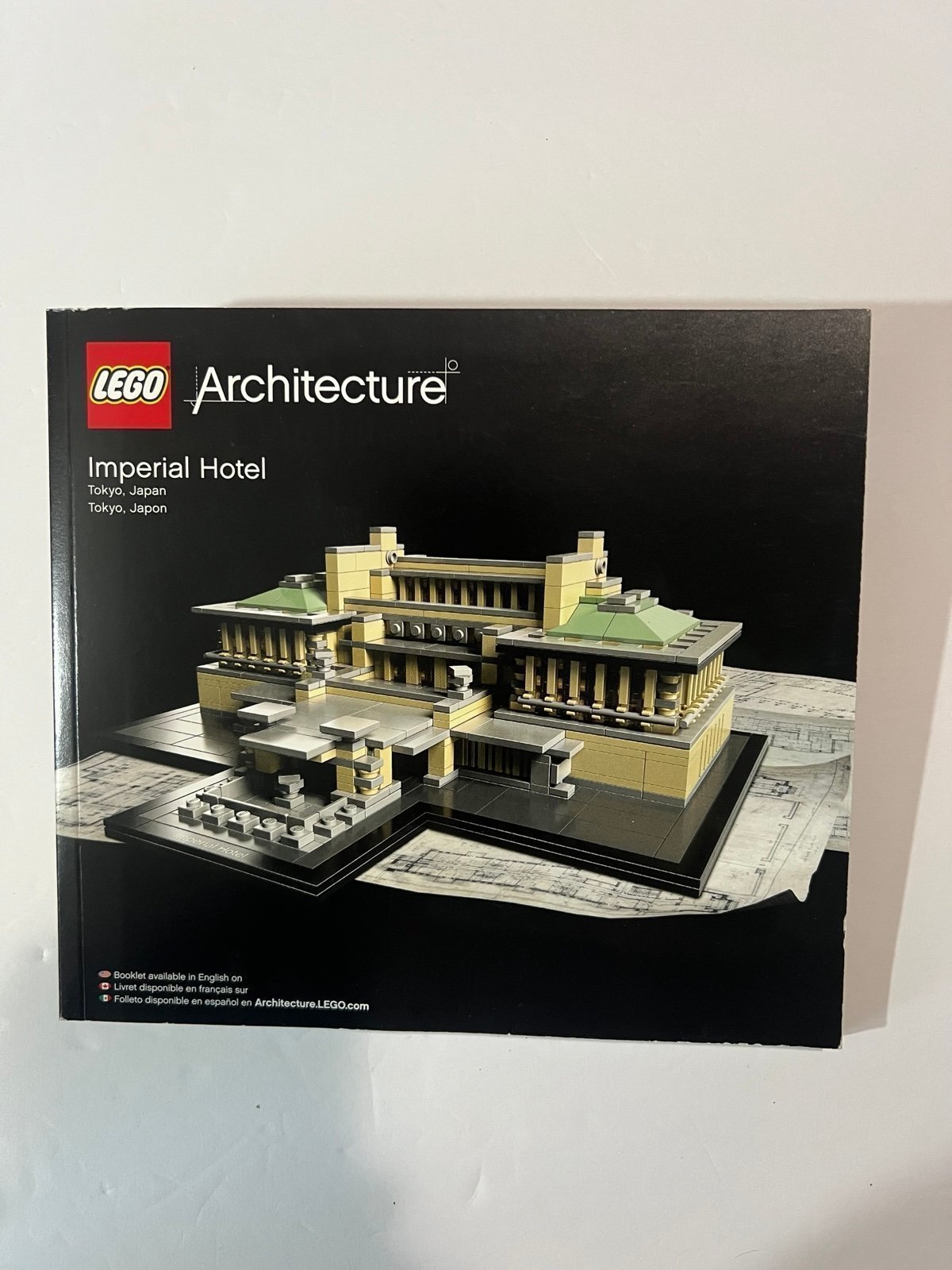 LEGO 21017 Architecture Imperial Hotel RETIRED Set Like New Open Box