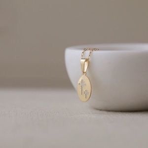 Dainty Cross Necklace | 18k Gold Filled p7441