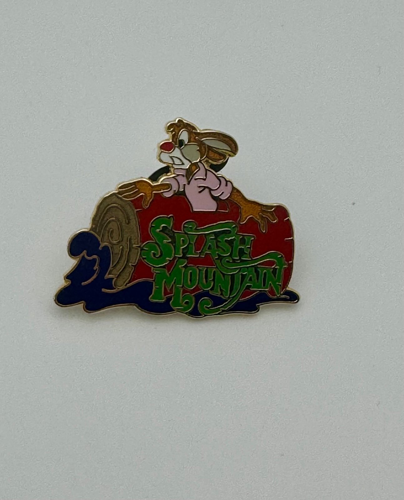 2003 Disney Trading pin “Splash Mountain” with Brer Rabbit **RARE PINK SHIRT**