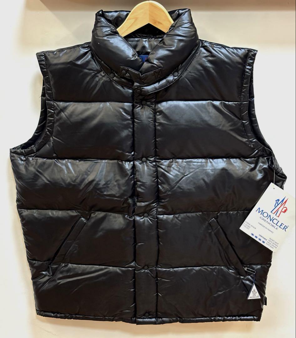 New MONCLER GRENOBLE Black Vest