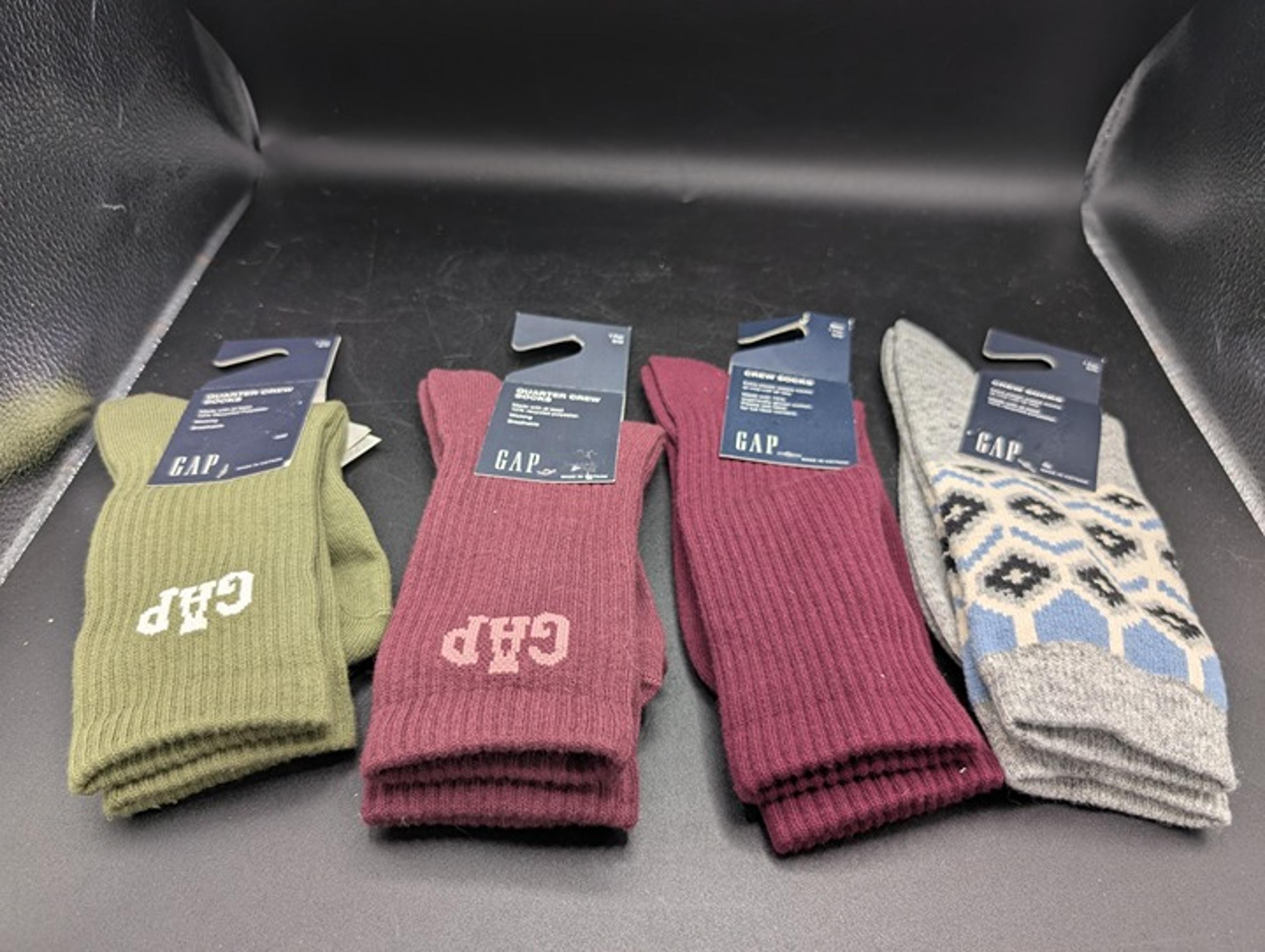 GAP Crew Socks - S/M Lot of 4 Multicolored!