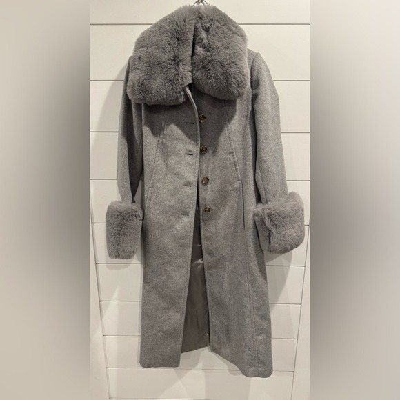 Vince Camuto Gray Wool Blend Coat with Removable Faux Fur Collar and Cuffs