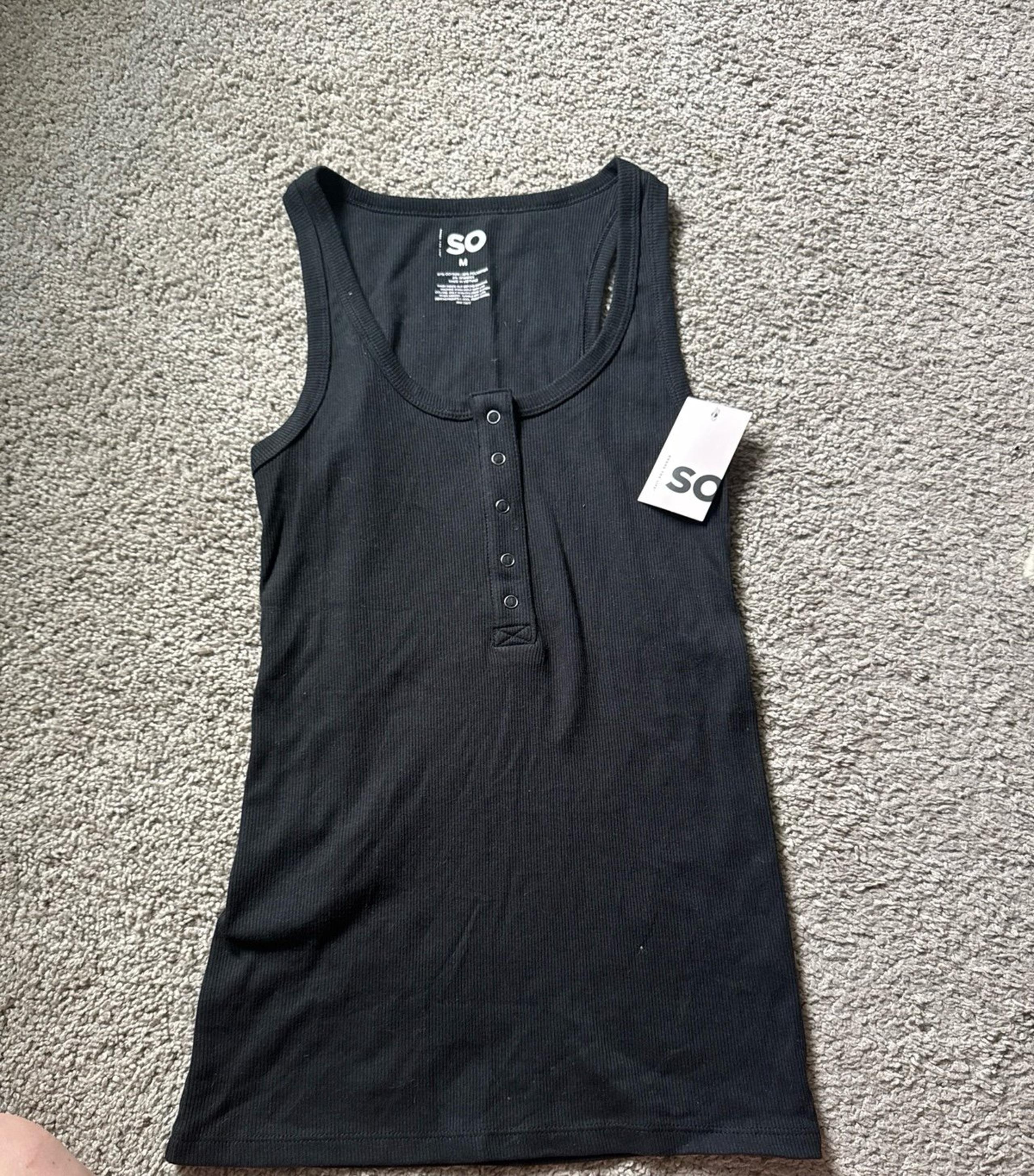 Women’s SMALL Black tank NWT
