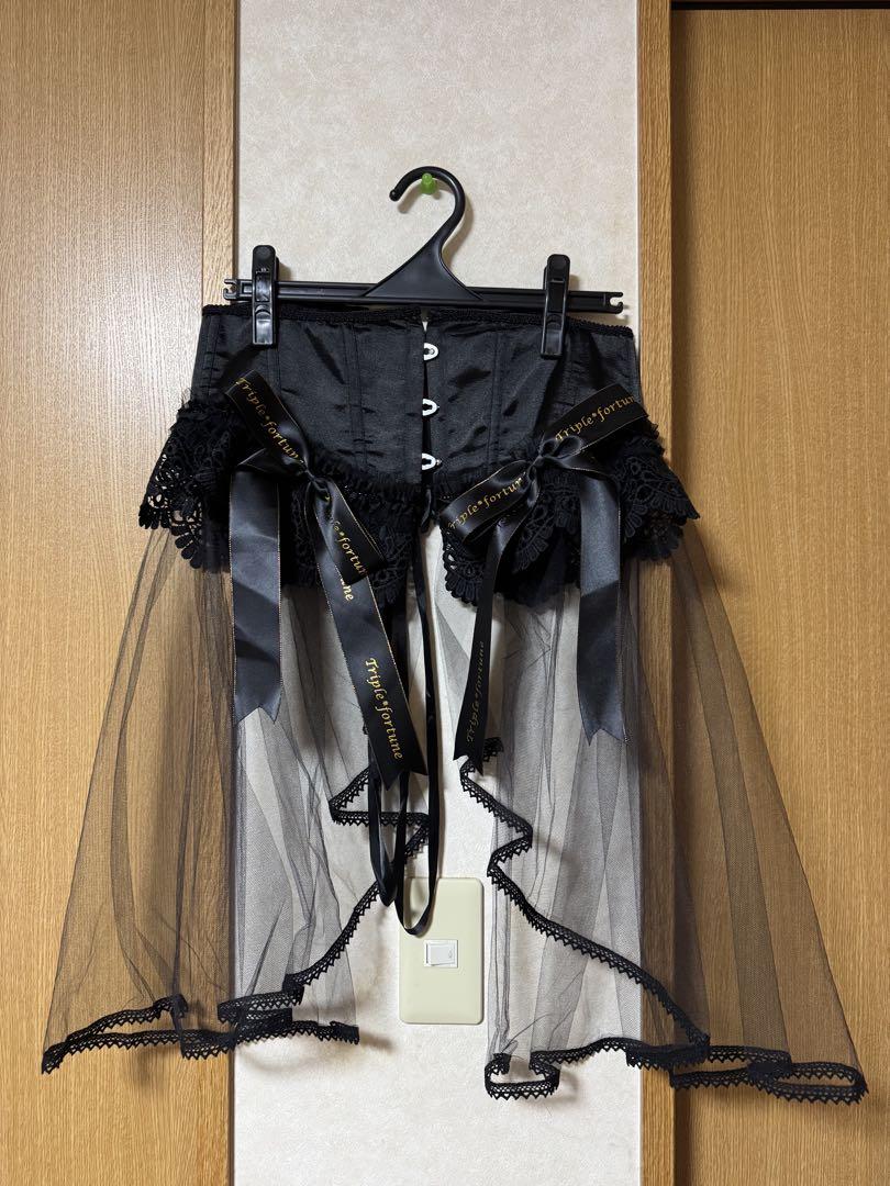 Triple Fortune Short Corset with Train
