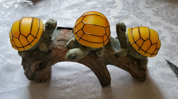 Solar Powered Turtles on Log Outdoor Decor - LED Garden Light Outdoor Statues