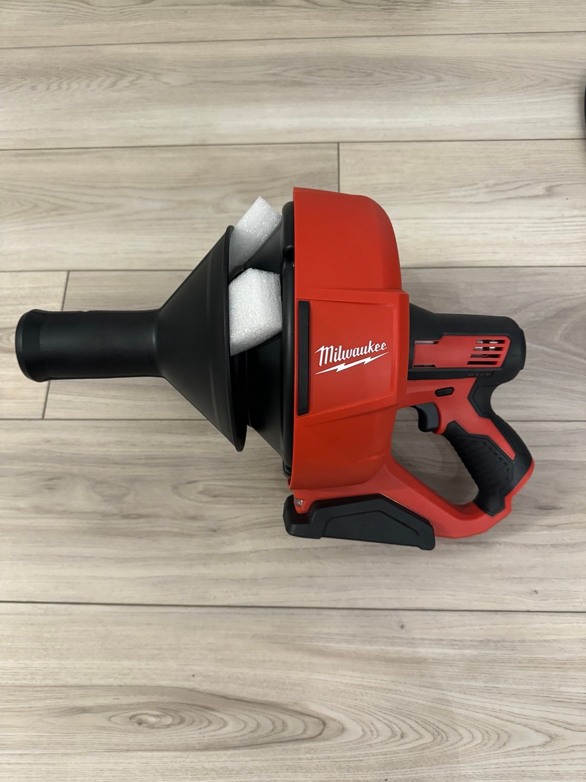 M12 12-V Lithium-Ion Cordless Drain Snake Auger