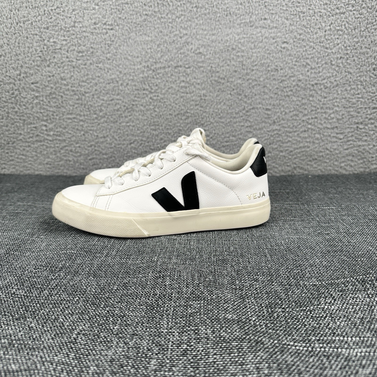 VEJA Campo Chromefree Low White Black Men's Size 8.5
