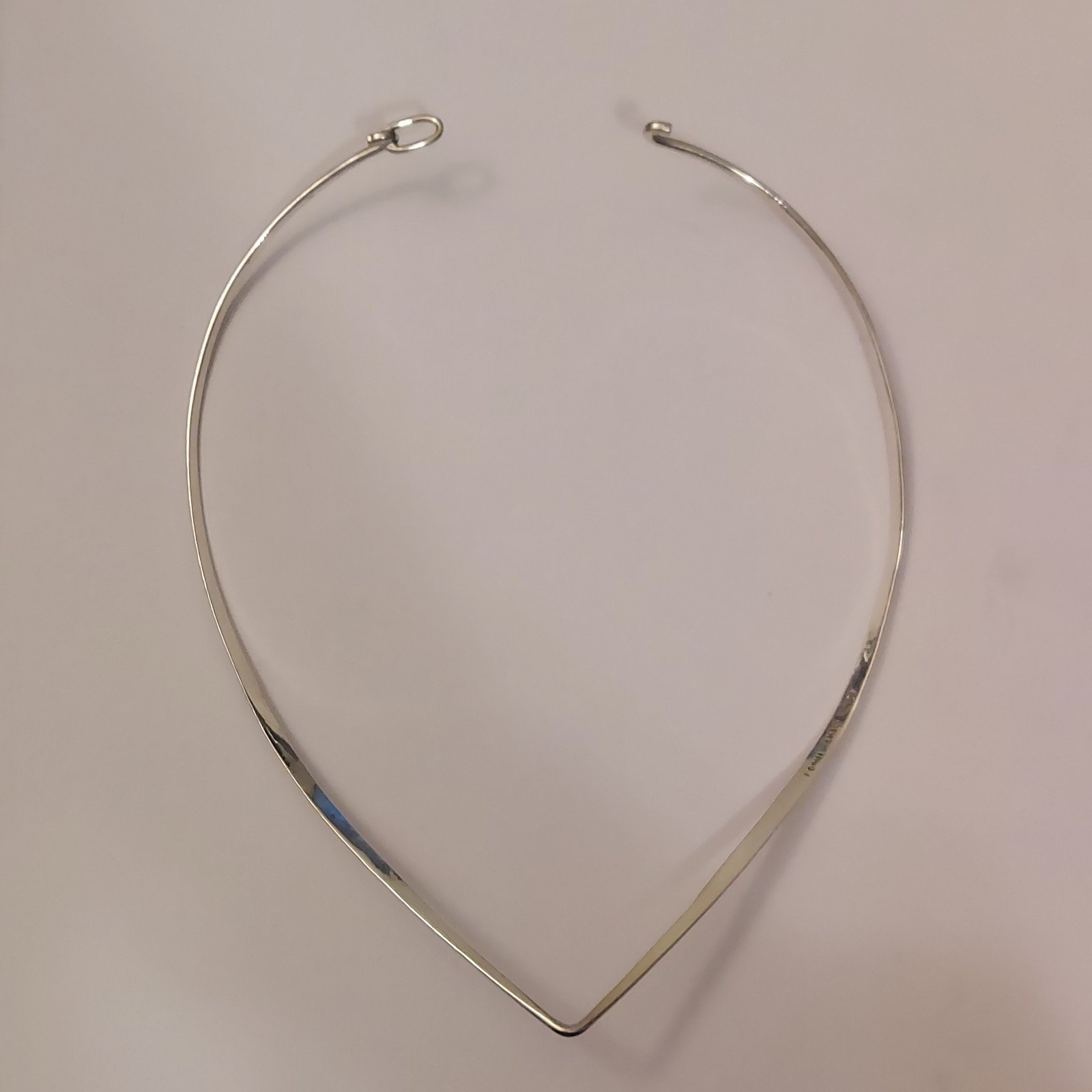 Vintage TO-41 925 Sterling Silver V shape Choker Collar Necklace With Lock