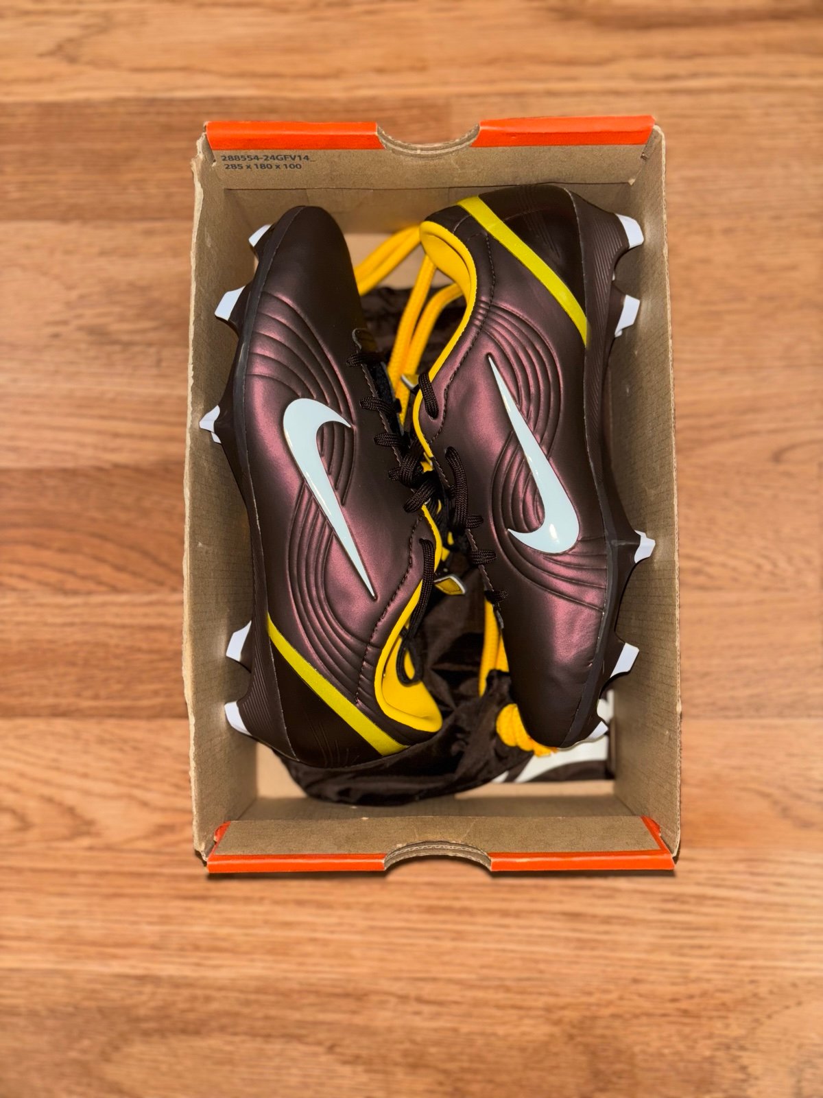 Nike Zoom Mercurial Vapor 1 RGN SE
'Dark Cinder Maize' - Men’s Size 6/Women 7.5