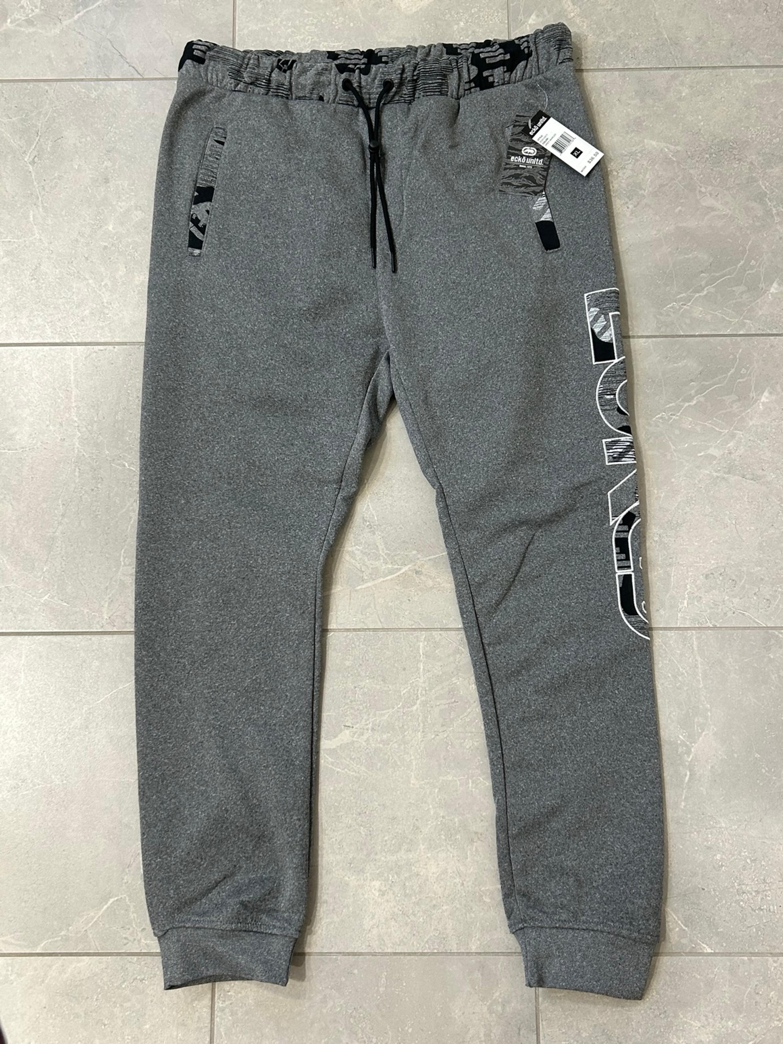 NWT Ecko Unltd Men's Sweatpants Embroidered
Vertical Logo Fleece Jogger