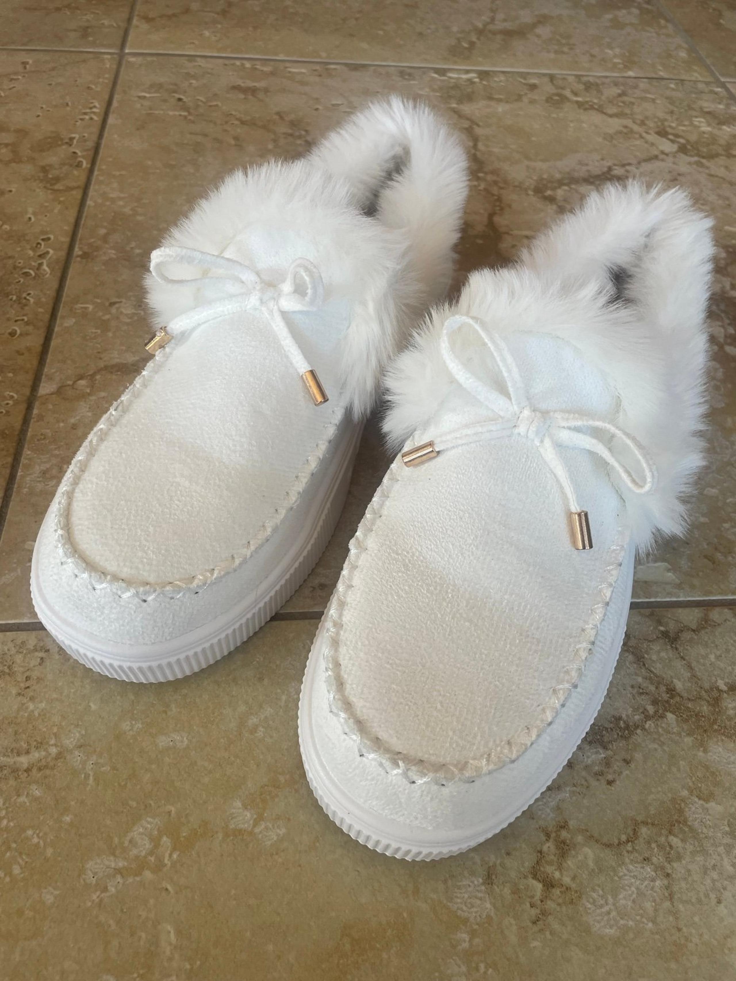Women's White Fluffy Slip-on Loafers, Size 8-8.5, NEW