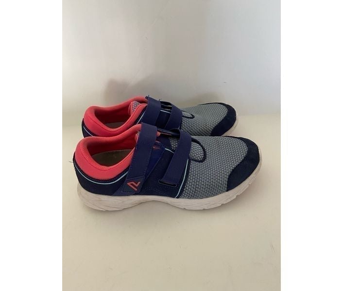 Vionic light blue Womens sneakers, Size 8.5