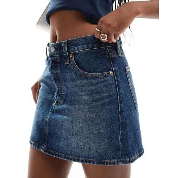 Levi's icon denim skirt in dark blue