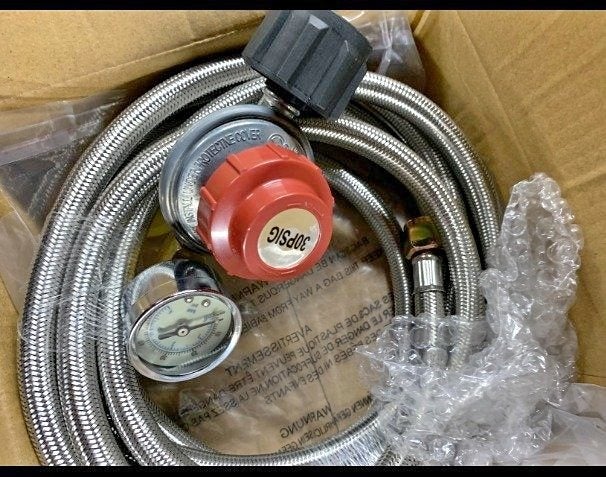 Adjustable Propane High Pressure Gas Regulator with Braided Hose (8-Foot)