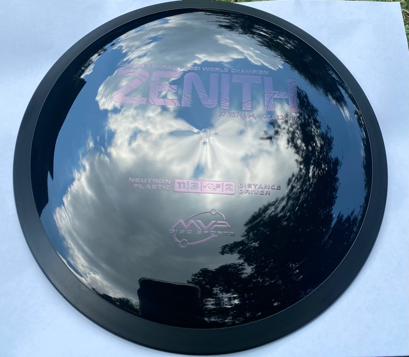 Neutron ZENITH James Conrad 2021 World Champion Series Distance Driver