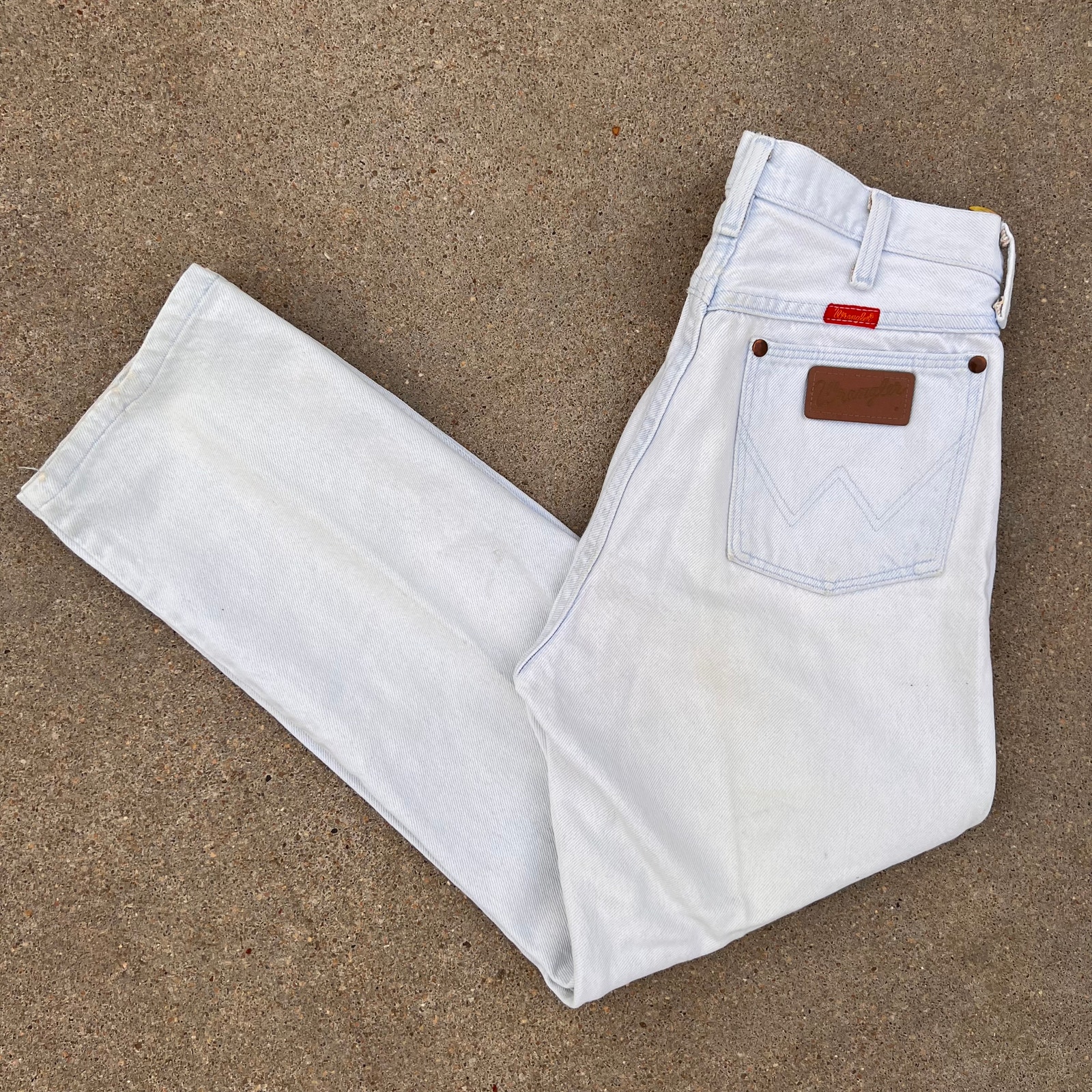 Vintage Wrangler white wash high rise wedgie fit cowgirl jeans 11x32