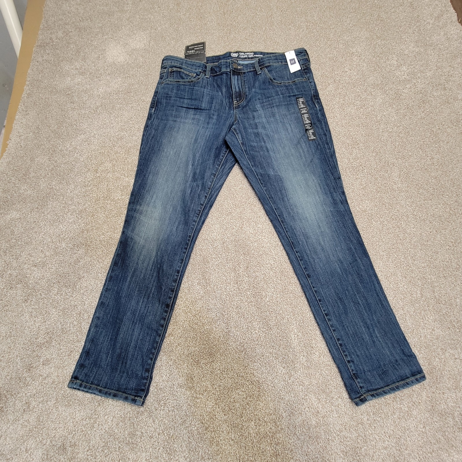 Classic Faded Gap Girlfriend Coupe 12/31R Midrise Straight Leg Denim Casual