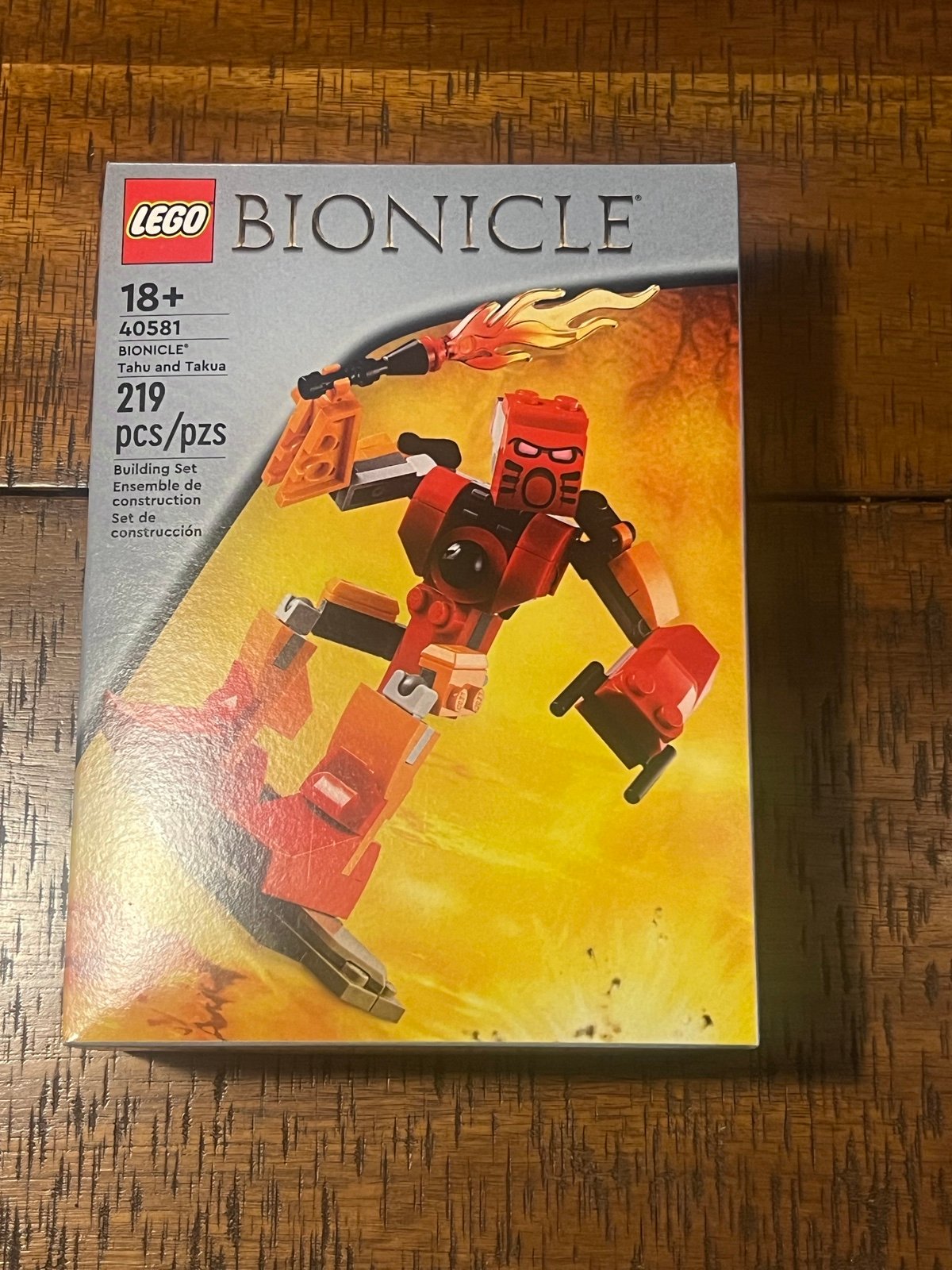 Lego BIONICLE® Tahu and Takua 40581 Brand New