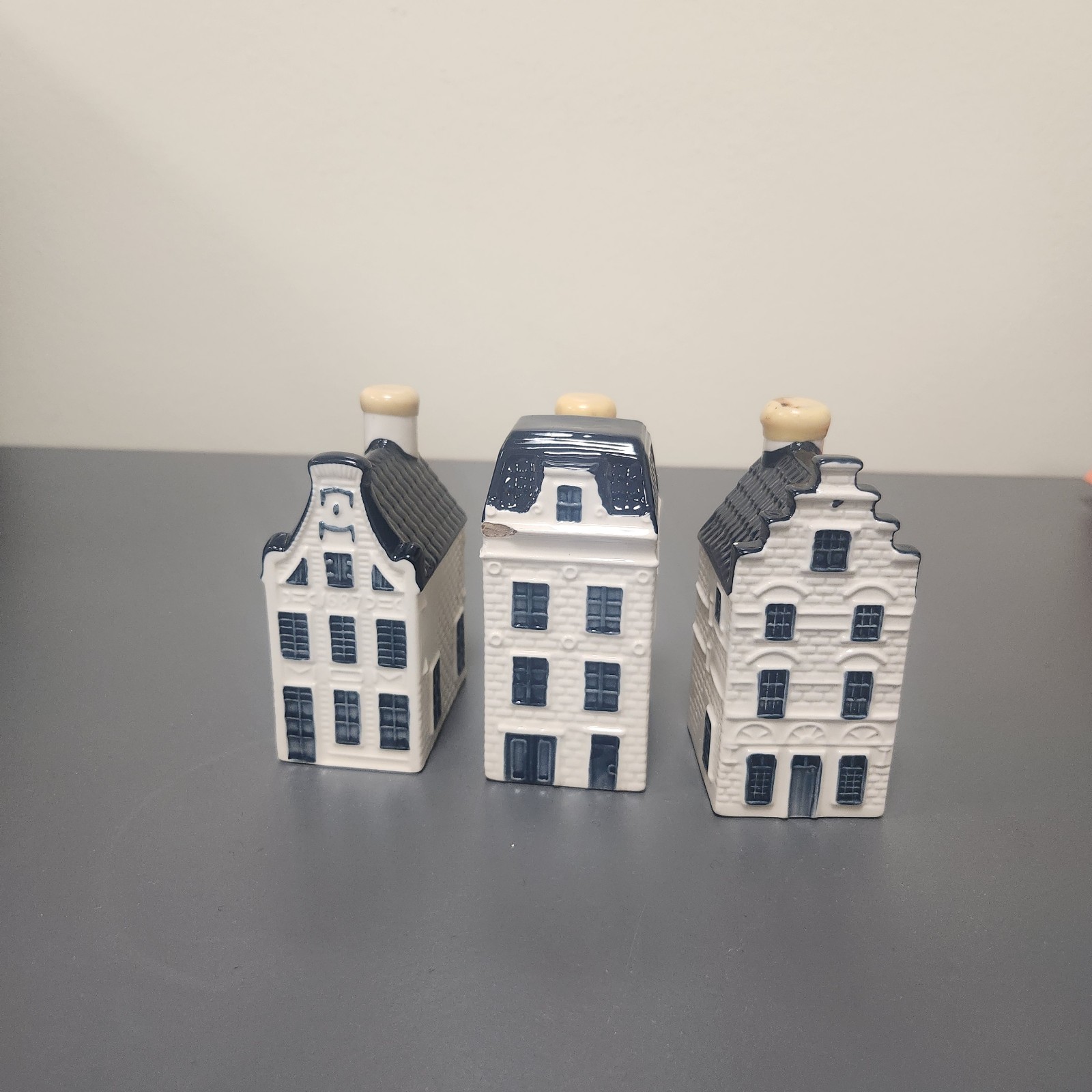 3 BOLS KLM Miniature DUTCH HOUSES Blue Delft Limited empty