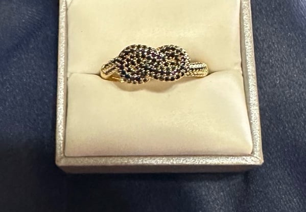 Bomb Party Ring “The Love Knot” AKA the Knot