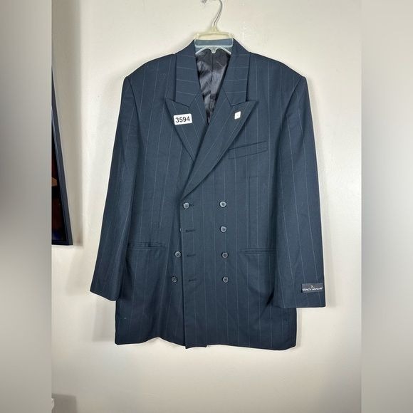 Stacy Adam’s dress coat 22-1/2 p2p 34” length. Has a pendant. euc