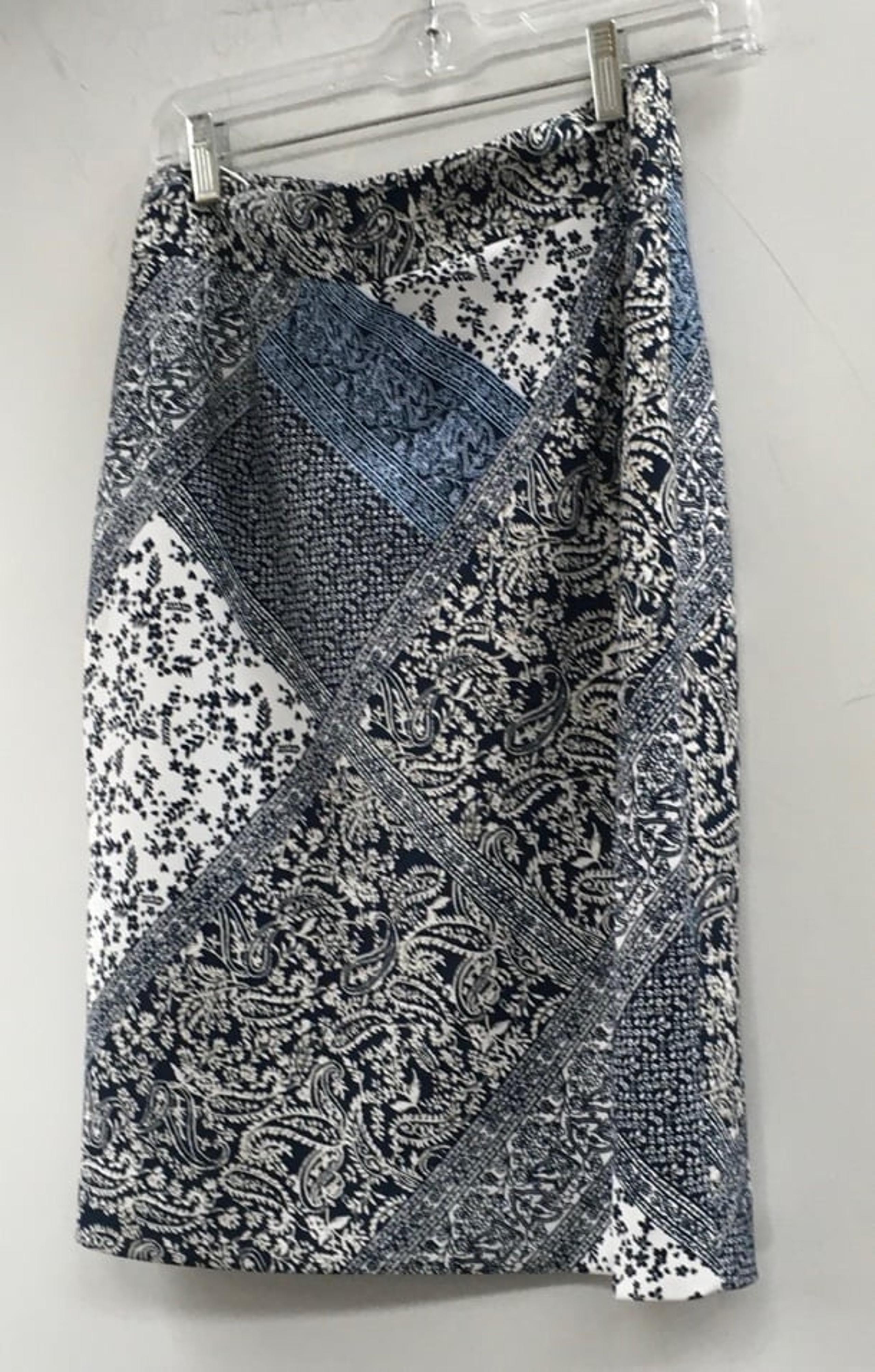 Antonio Melani Womens Sz 4 Navy Blue and White Pattern Career Pencil Skirt