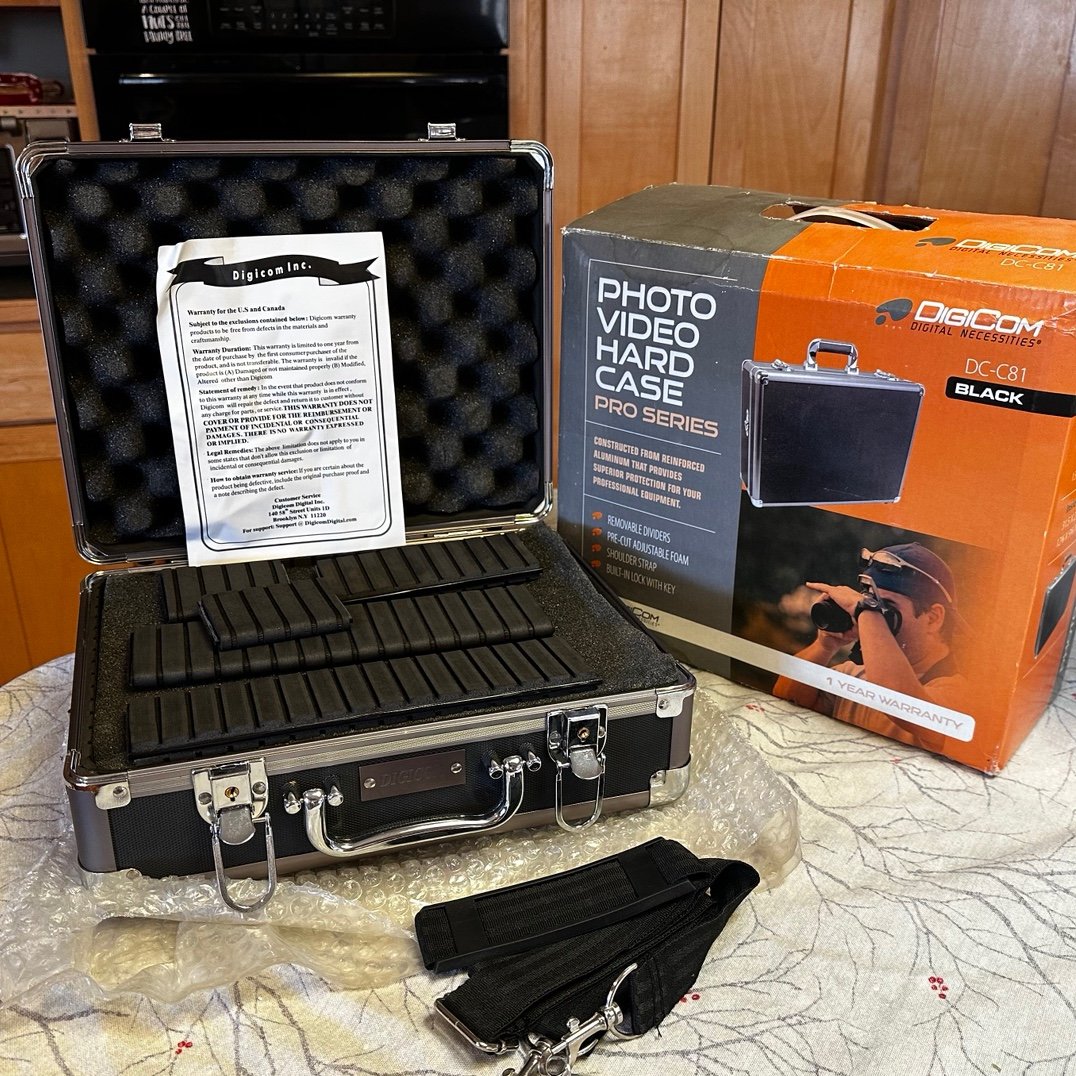 NEW DIGICOM photo video hard case, pro series.