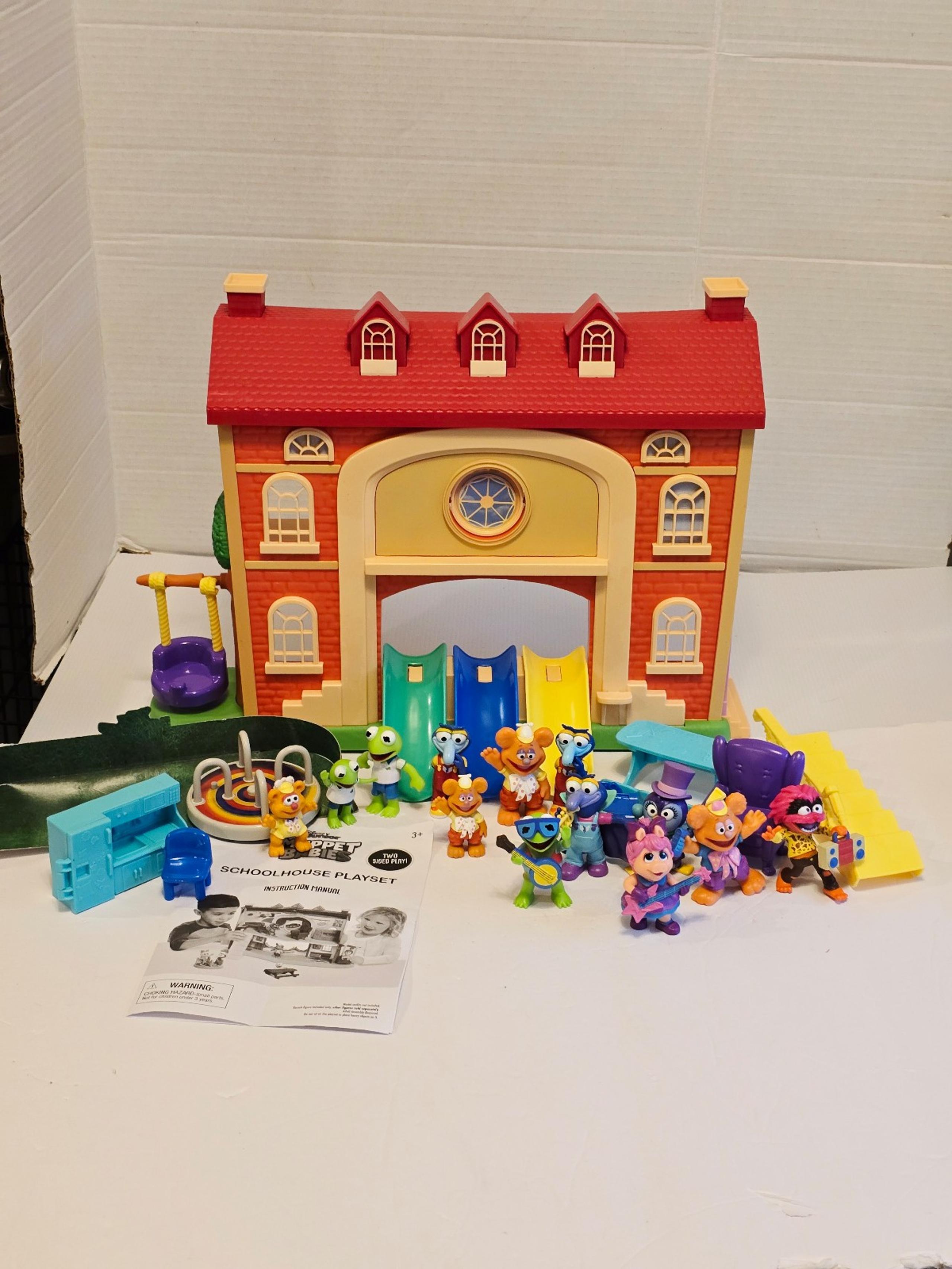 Disney Junior Muppets Babies School House Playset