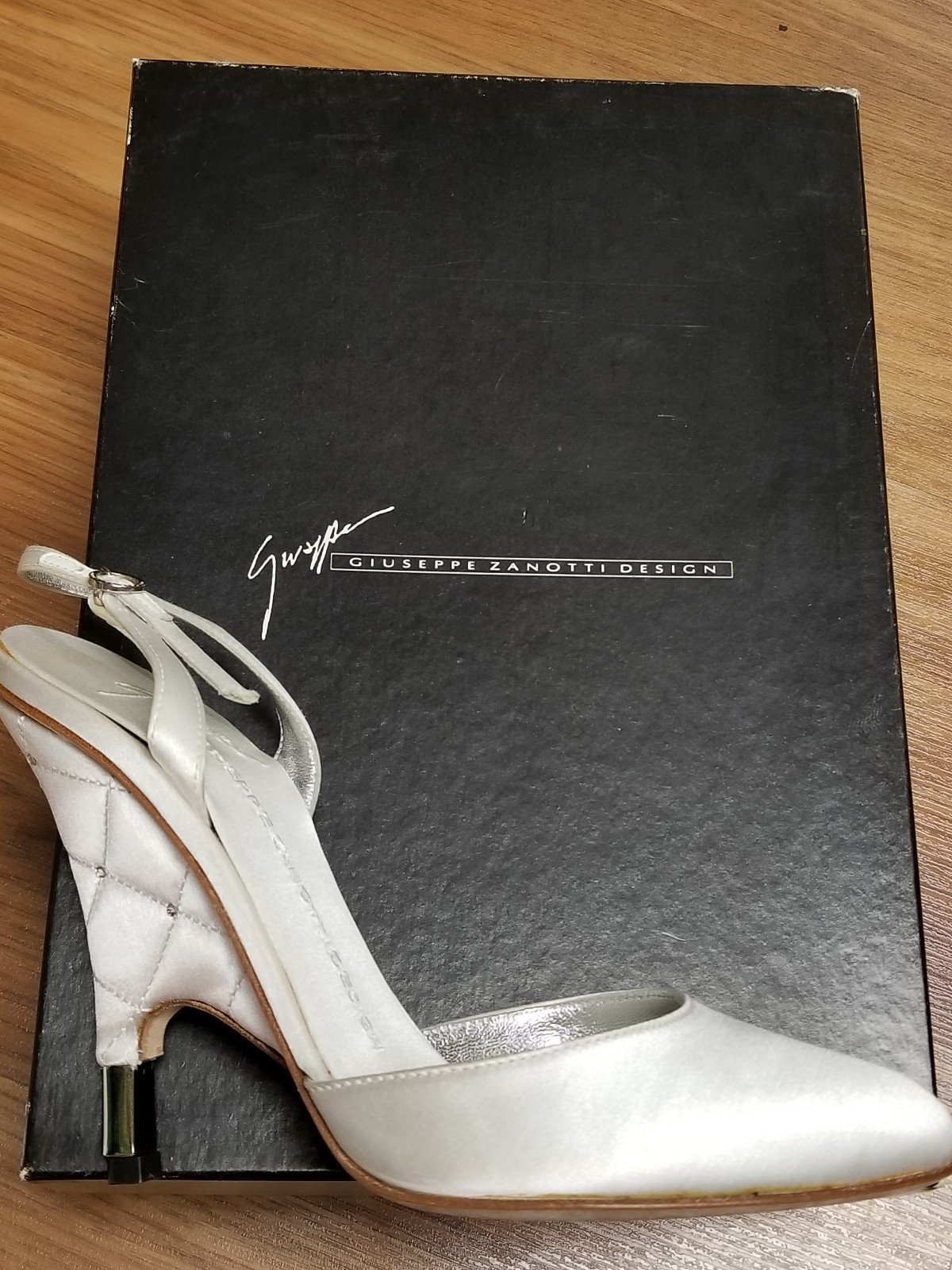 BRAND NEW Women's Guiseppe Zanotti Wedding Heels Size 6 Made in Italy