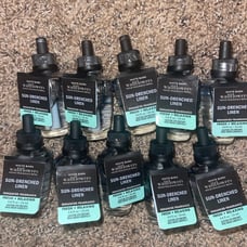 Bath and body works wallflowers
