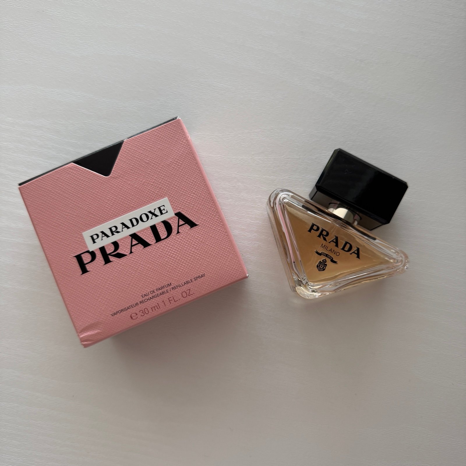 Prada Paradoxe perfume
