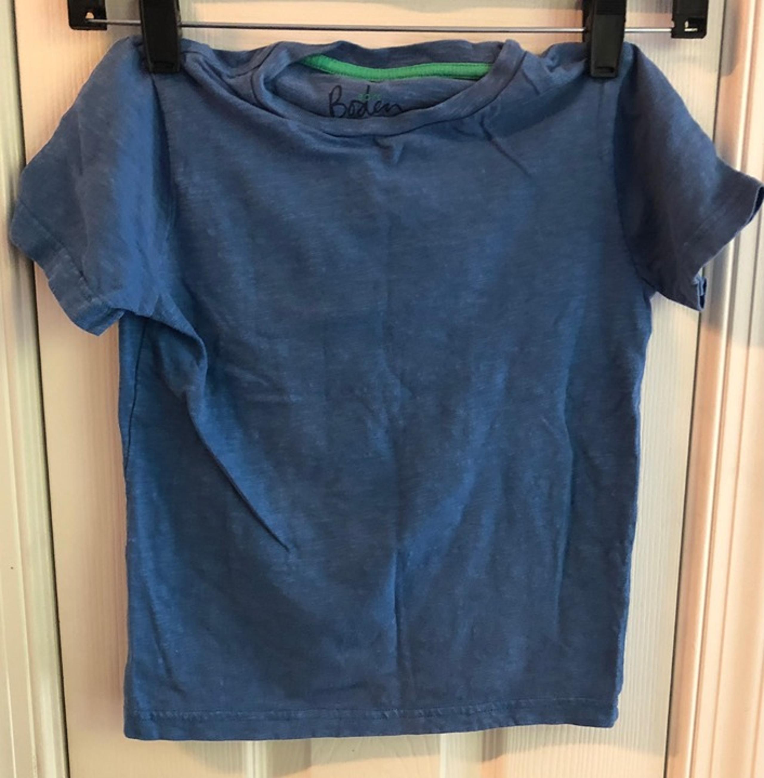 Mini Boden Boys Blue T-shirt Short Sleeves Size 4-5 Years