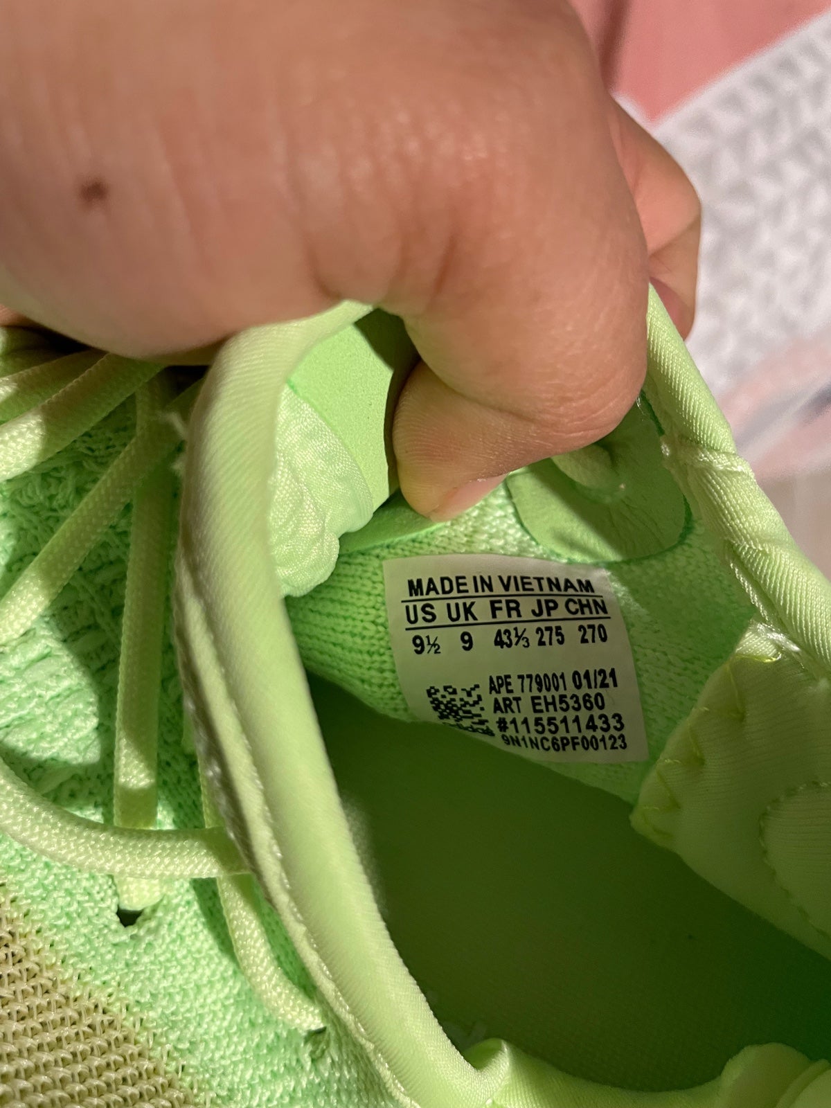 Yeezy Adidas Boost 750 Glow In The Dark