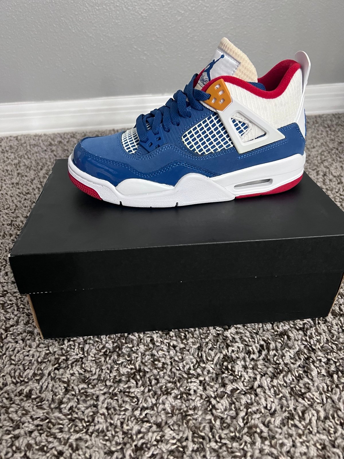 Jordan 4