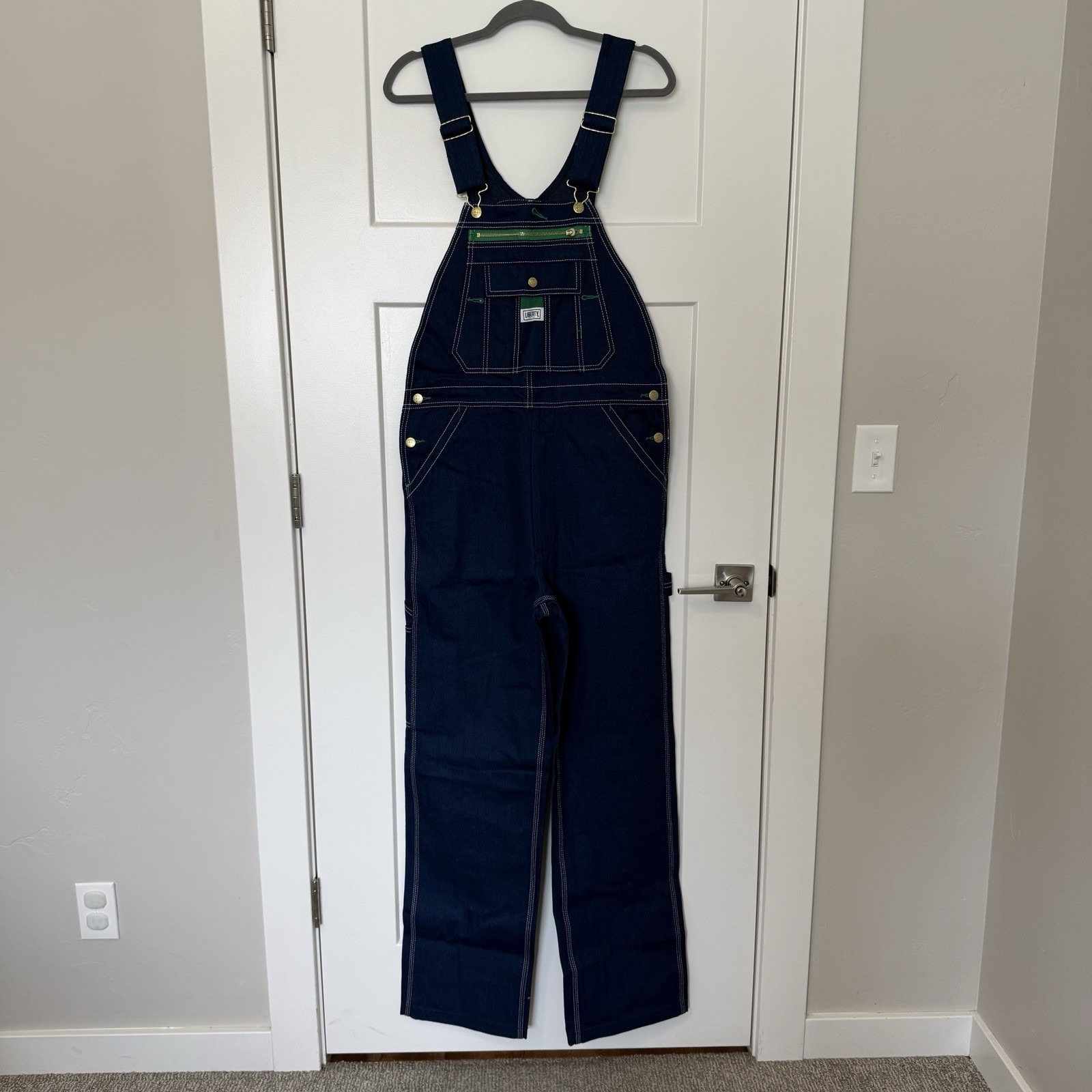LIBERTY NWT Denim Bib Overalls 32x34 Brand New With Tags. Carpenter, Farmer Blue