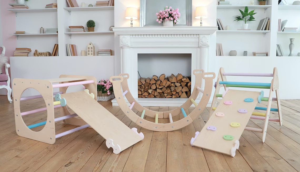 A set of 3 pieces of arched slope with slide, baby gifts