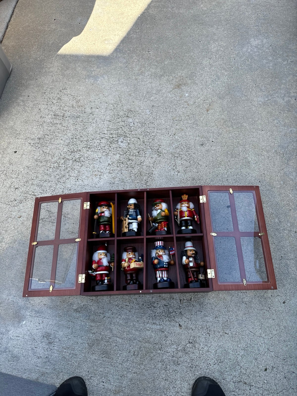 Kirkland Set of 8 Christmas Nutcrackers in display case