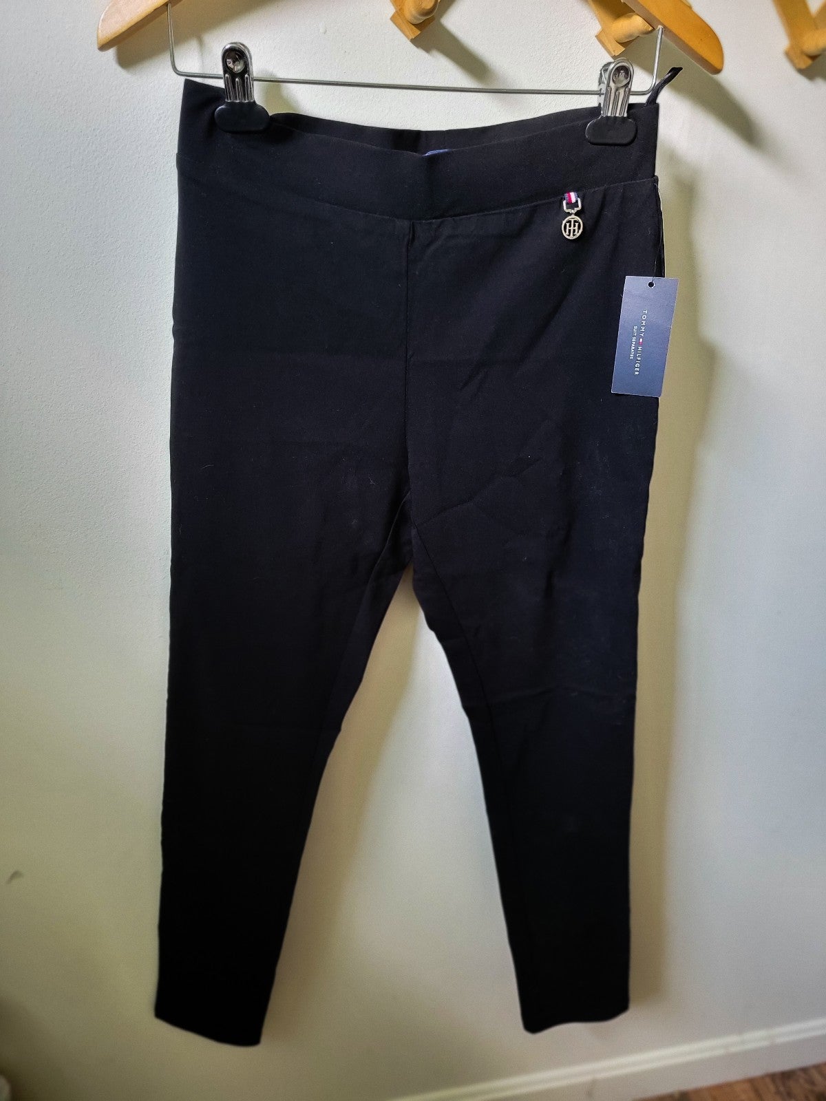 NWT Tommy Hilfiger black dress pants size 6