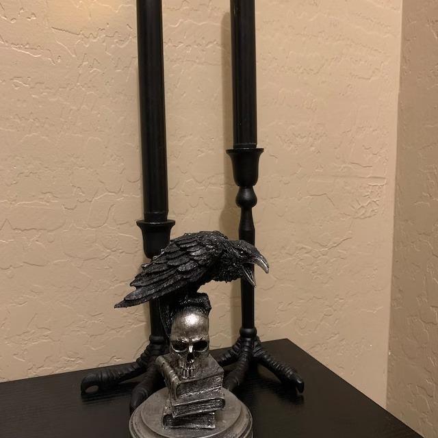 Raven Statue