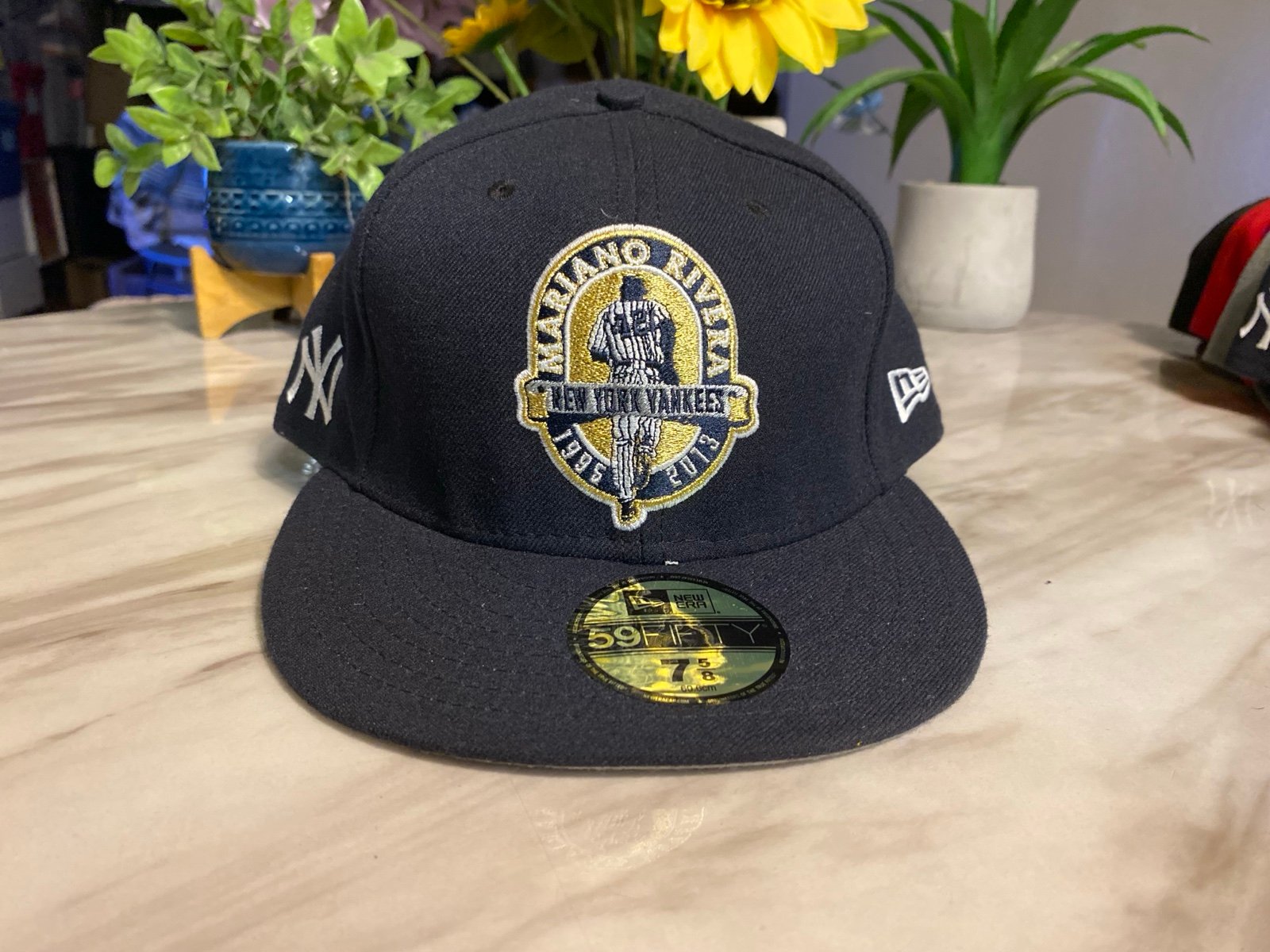New Era Hat Size 7 5/8