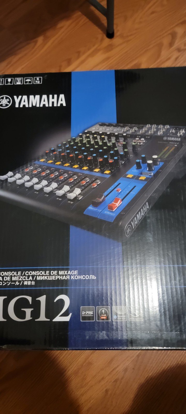 Yamaha MG12 Mixer
