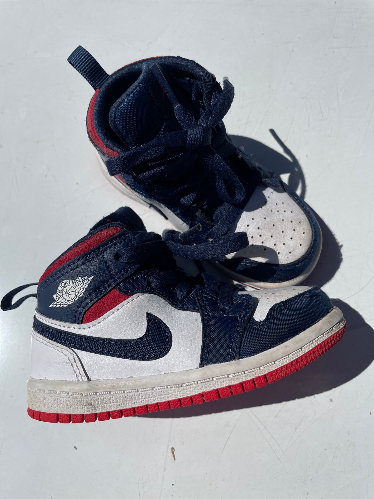 toddler Jordans size 7c