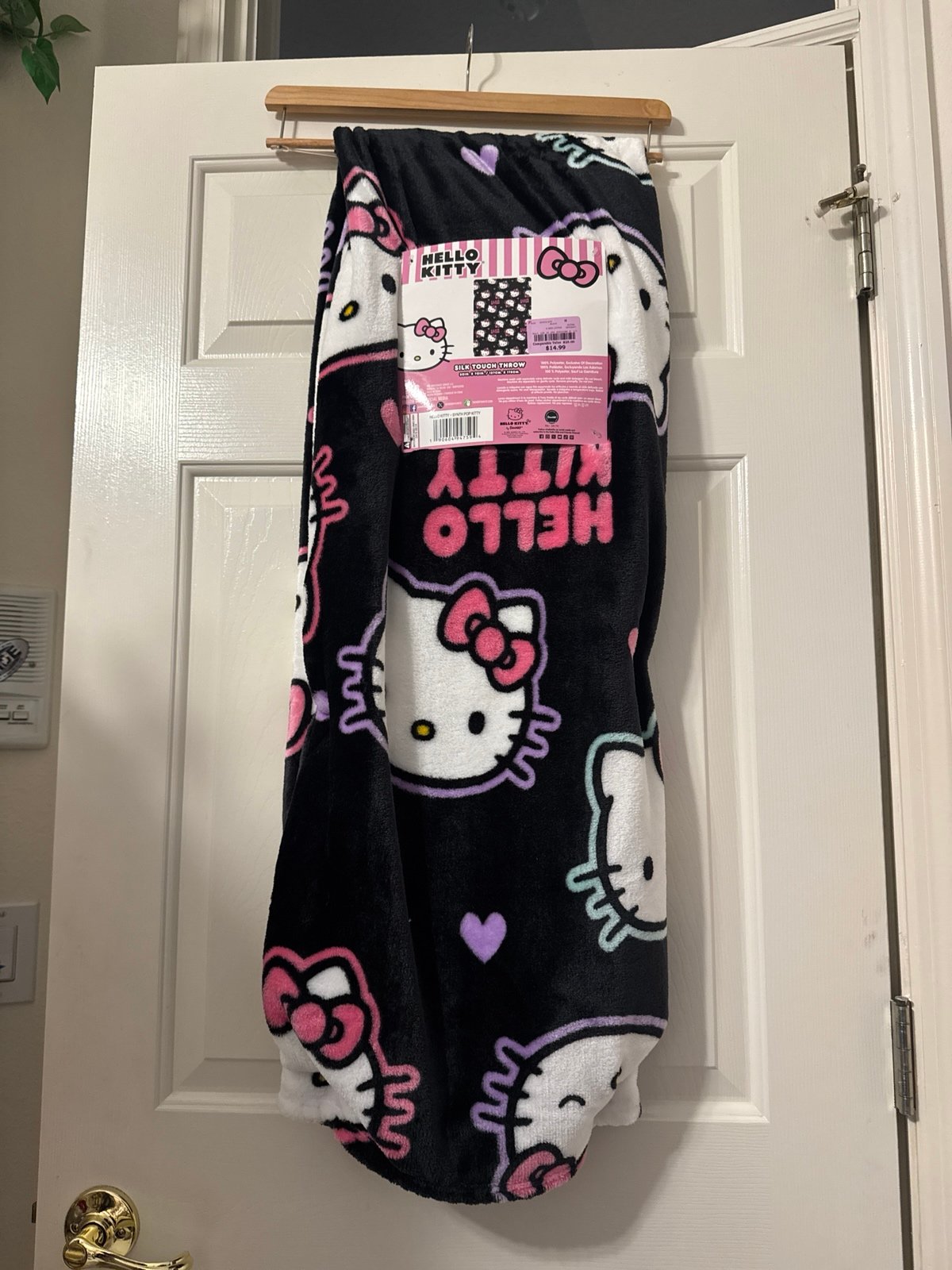 hello kitty black blanket