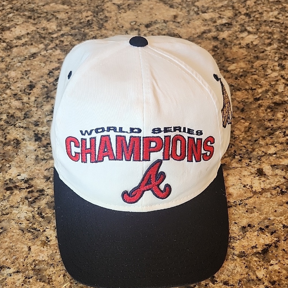 STARTER White and Black Hat Champions Edition
