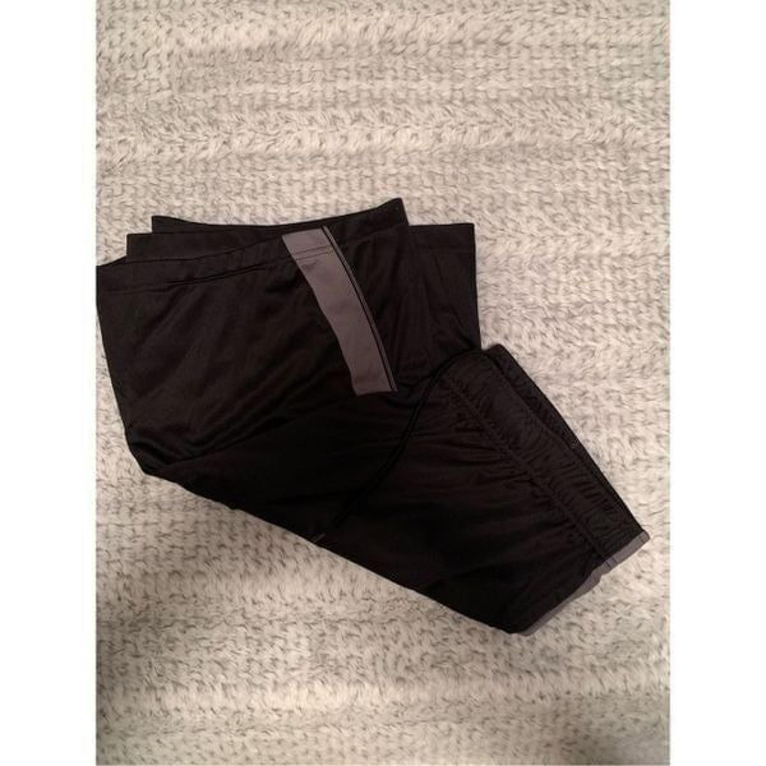 Tek Gear Dry Tek Men’s Athletic Shorts