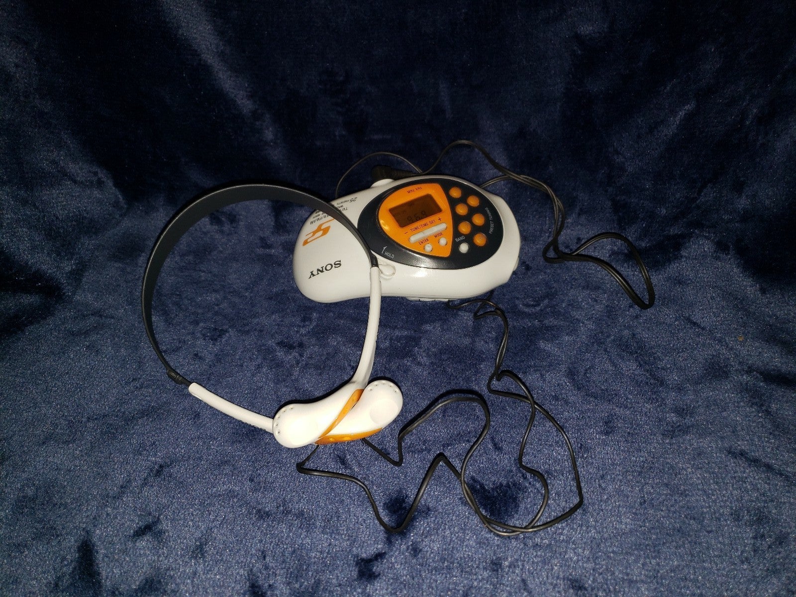 SONY VINTAGE S2 SPORTS RADIO
