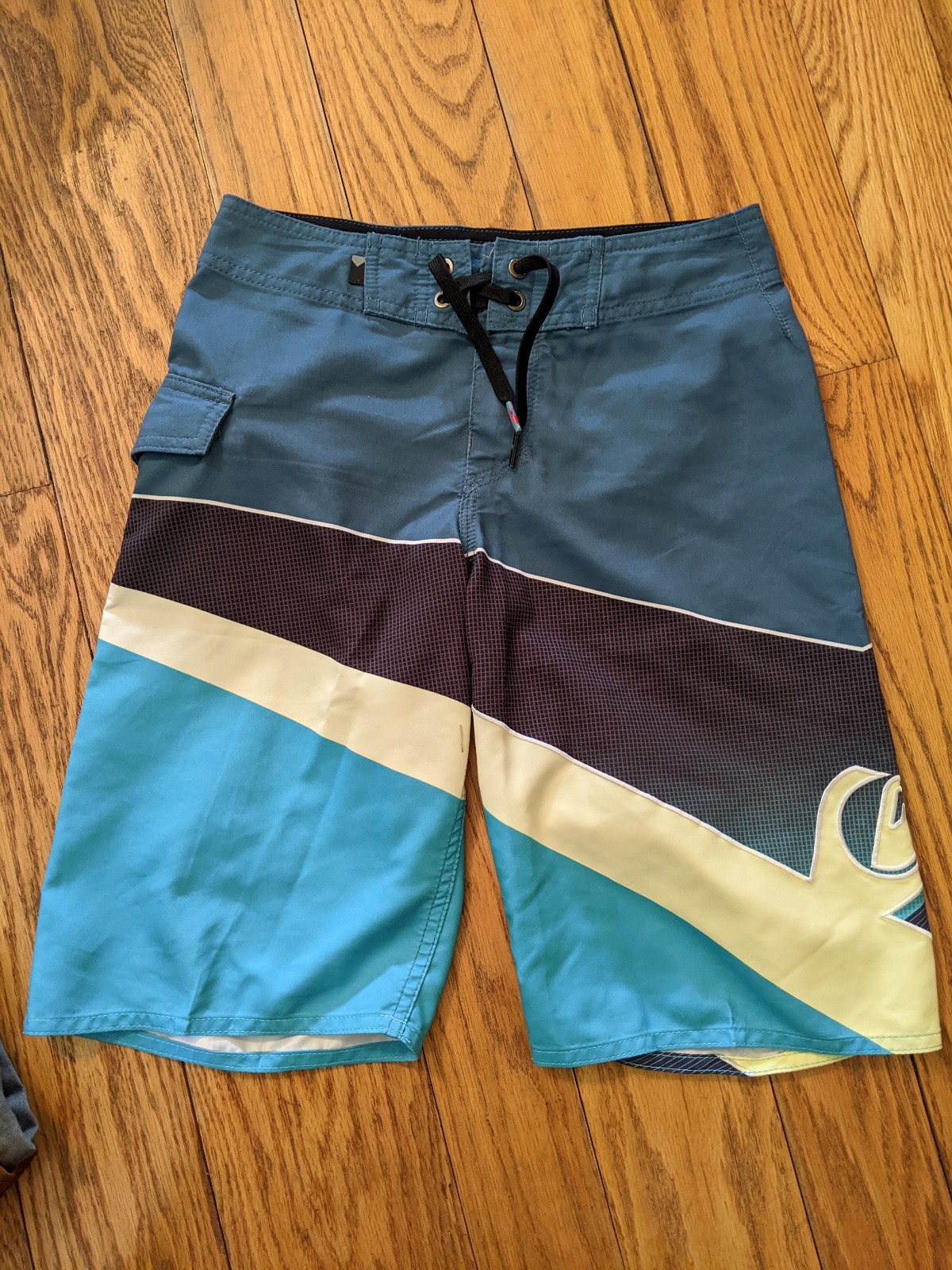 Quicksilver Board Shorts size 24
